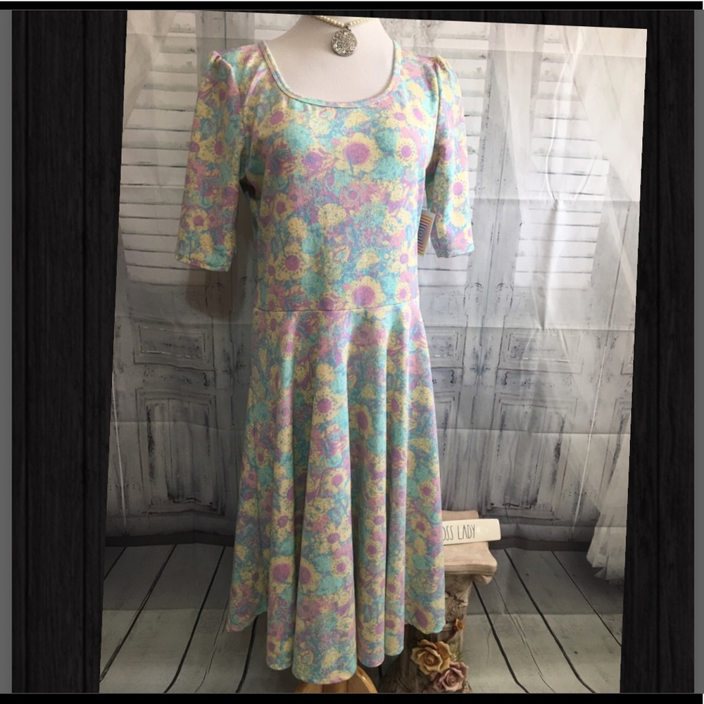 LulaRoe Ladies Nicole Dress NWT 2XL